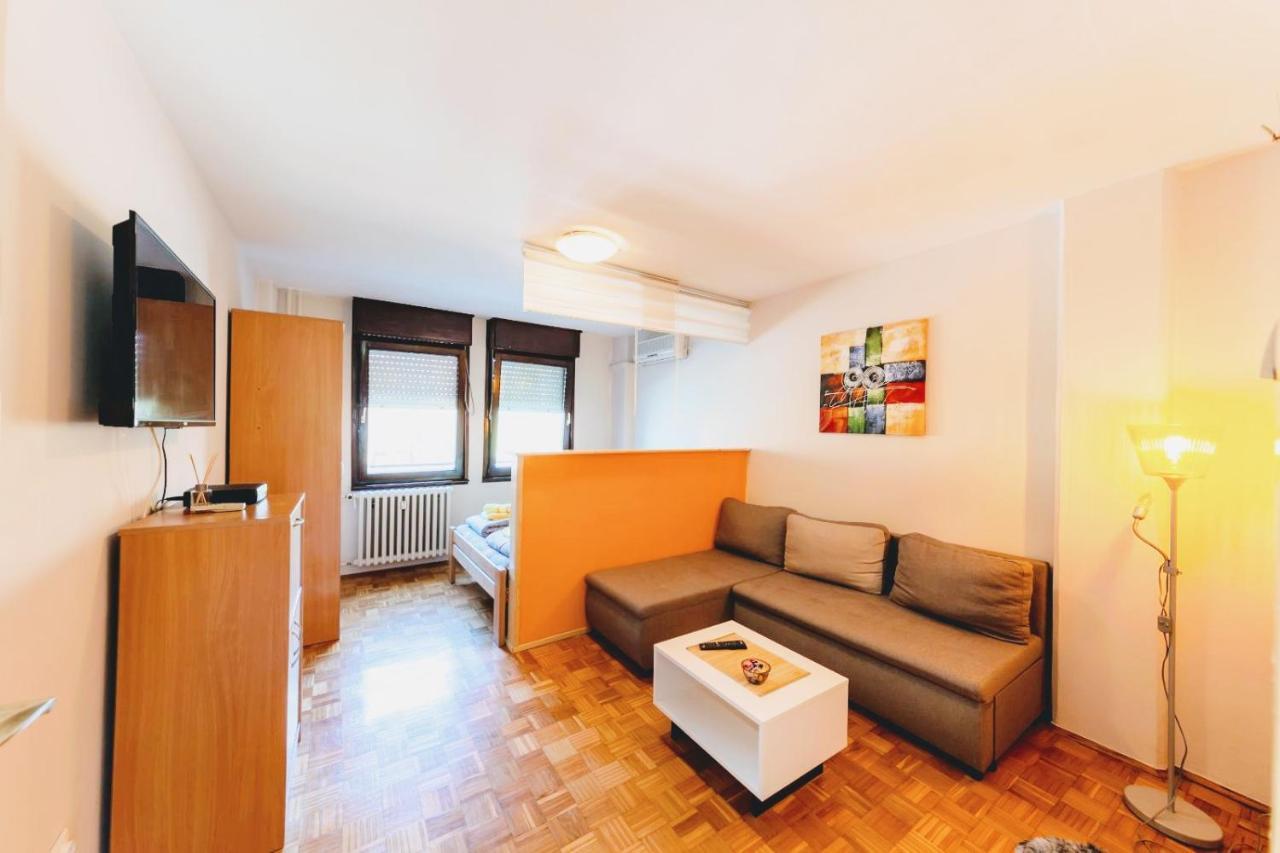 Apartman Vanja Belgrade Extérieur photo